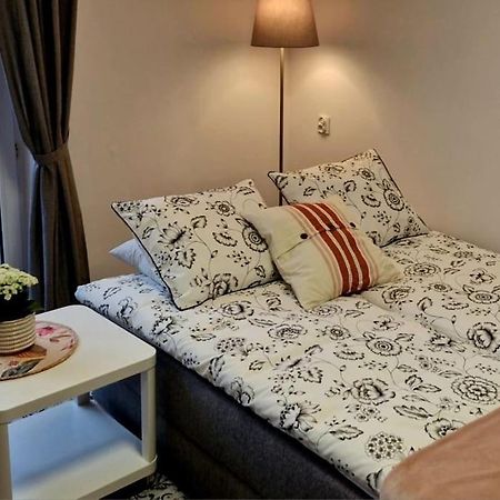 Apartament Zachodni Z Balkonem 4 Osoby 바르샤바 외부 사진